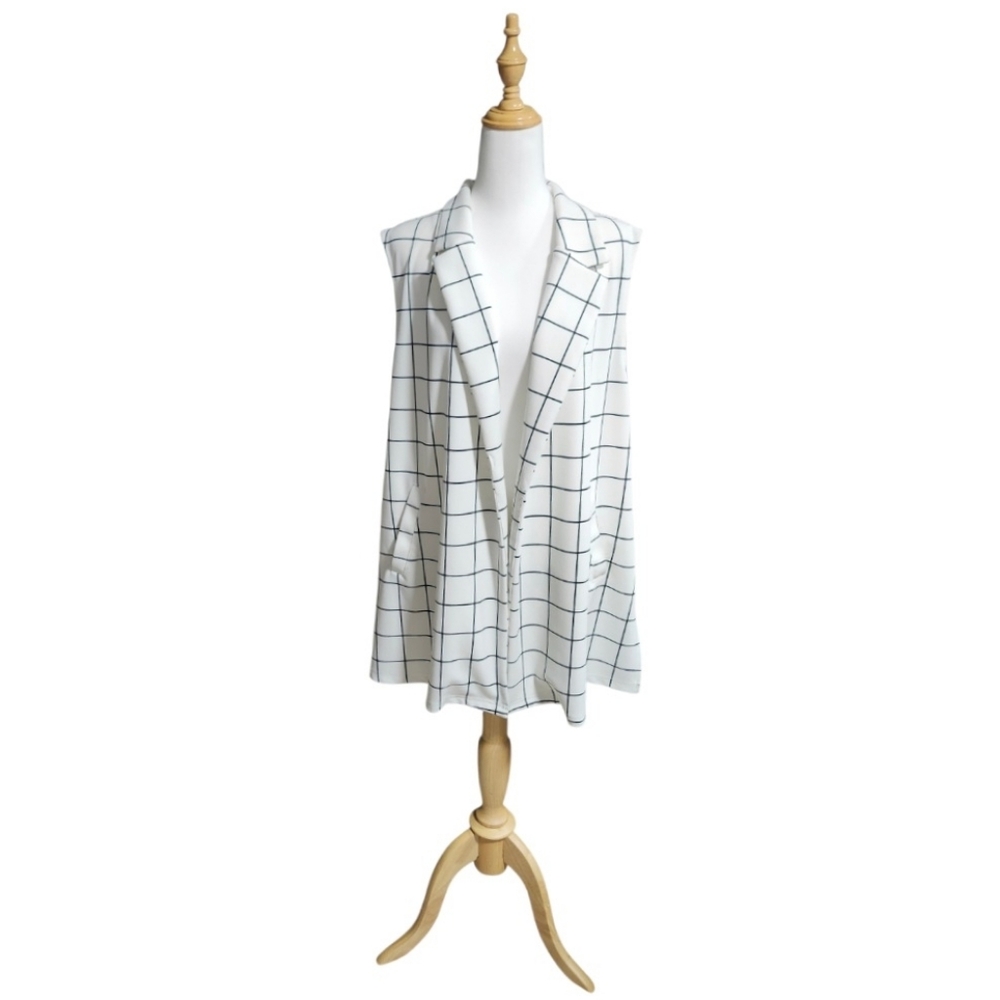 Melloday, White and Black Grid Pattern Vest With Pockets